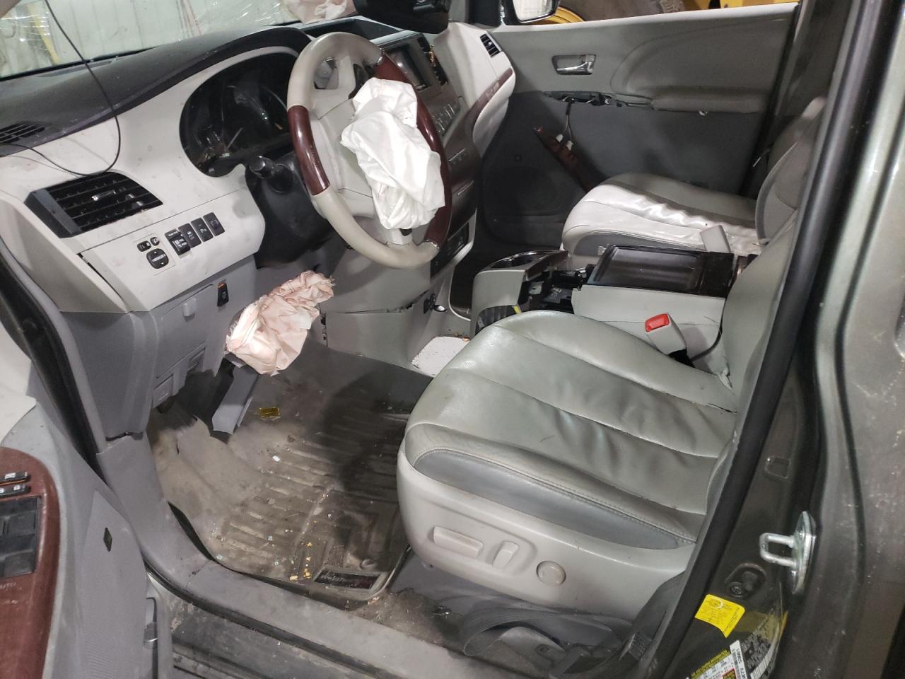 2012 Toyota Sienna Xle VIN: 5TDDK3DC3CS040365 Lot: 63818815