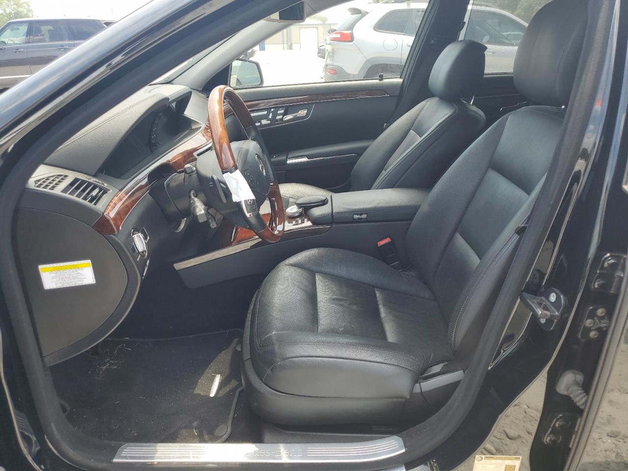 2011 Mercedes-Benz S 550 4Matic VIN: WDDNG8GB3BA371423 Lot: 63324035