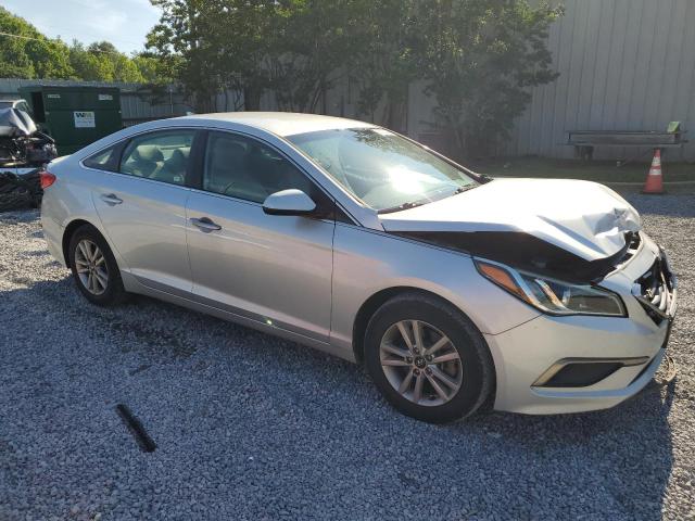Sedans HYUNDAI SONATA 2016 Srebrny