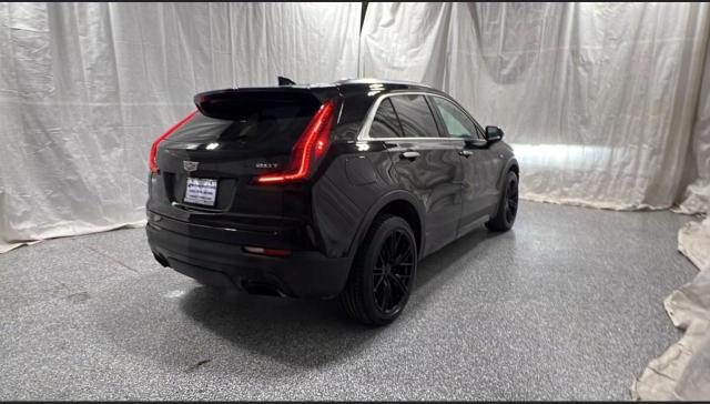  CADILLAC XT4 2019 Czarny
