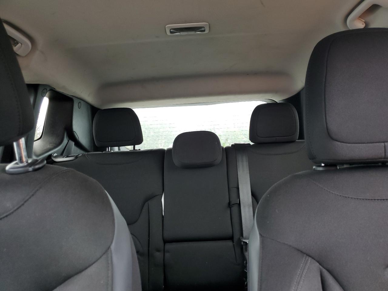 2017 Jeep Renegade Latitude VIN: ZACCJBBB9HPF31577 Lot: 63588385