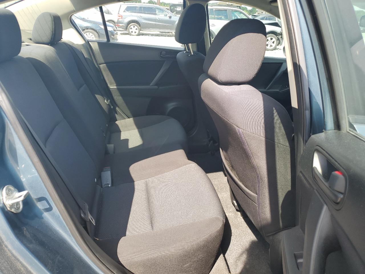 2011 Mazda 3 I VIN: JM1BL1UG8B1902003 Lot: 65521645