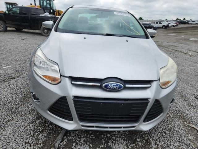Sedans FORD FOCUS 2013 Silver