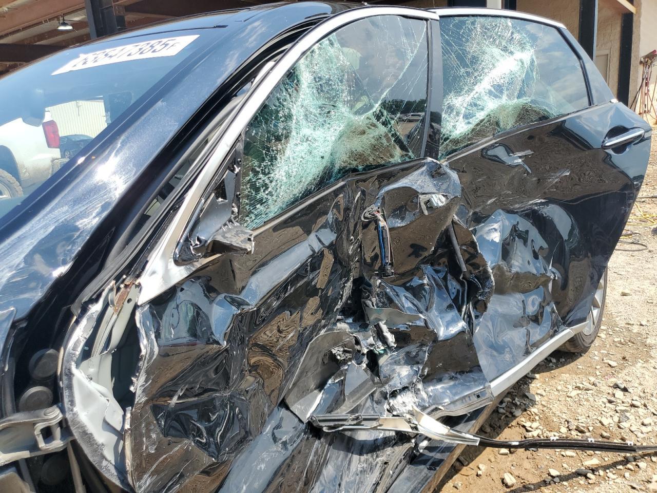 2017 Genesis G80 Base VIN: KMHGN4JE4HU187101 Lot: 63847385