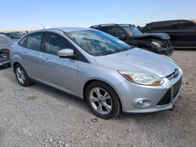 Sedans FORD FOCUS 2012 Silver