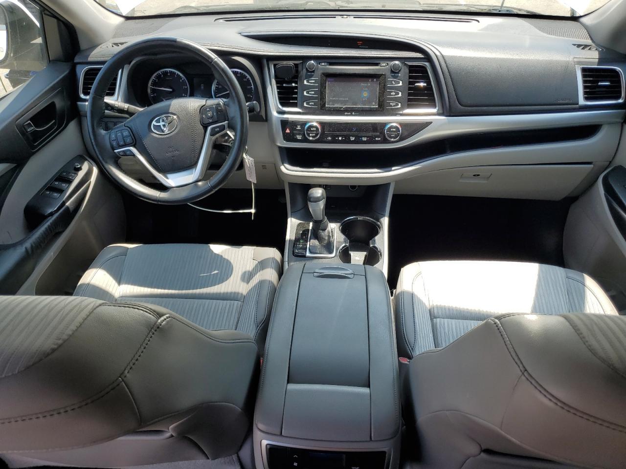 2015 Toyota Highlander Le VIN: 5TDZKRFH7FS071477 Lot: 64278995