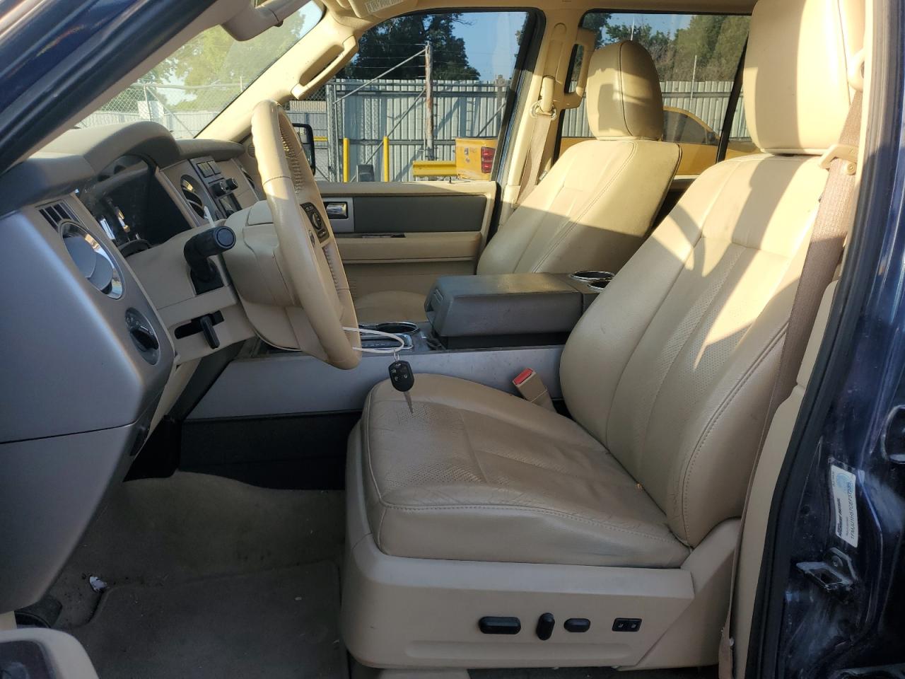 2012 Ford Expedition Xlt VIN: 1FMJU1H57CEF57585 Lot: 63348475