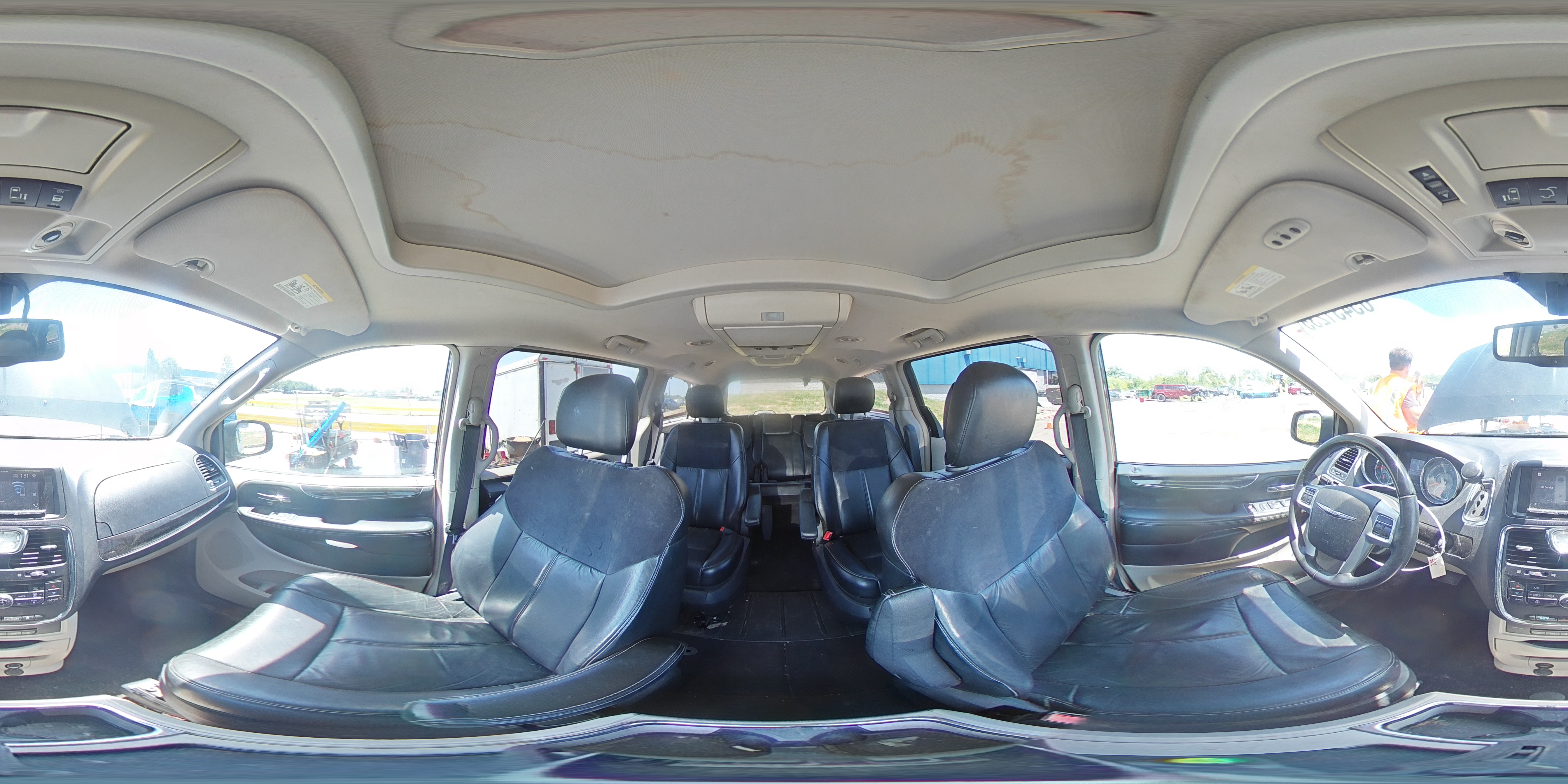 2014 Chrysler Town & Country Limited VIN: 2C4RC1GG3ER307747 Lot: 65431235