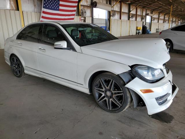  MERCEDES-BENZ C-CLASS 2013 Biały