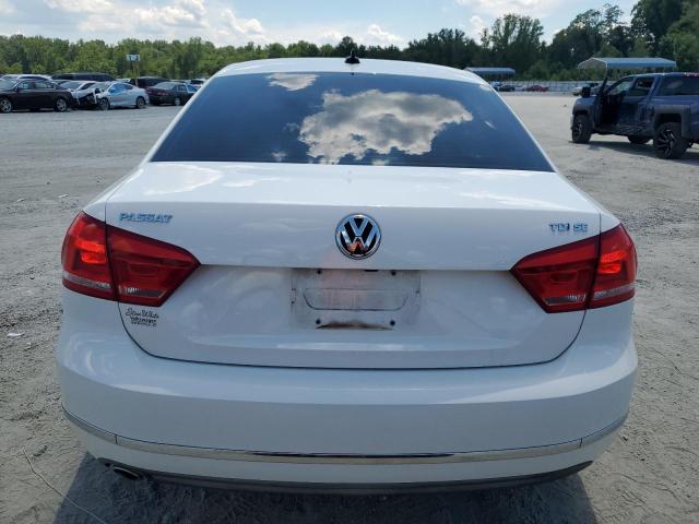  VOLKSWAGEN PASSAT 2015 Biały
