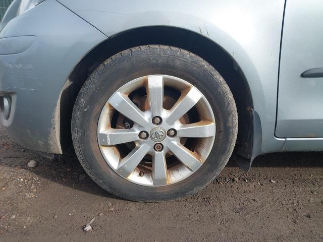 2011 TOYOTA YARIS T SP