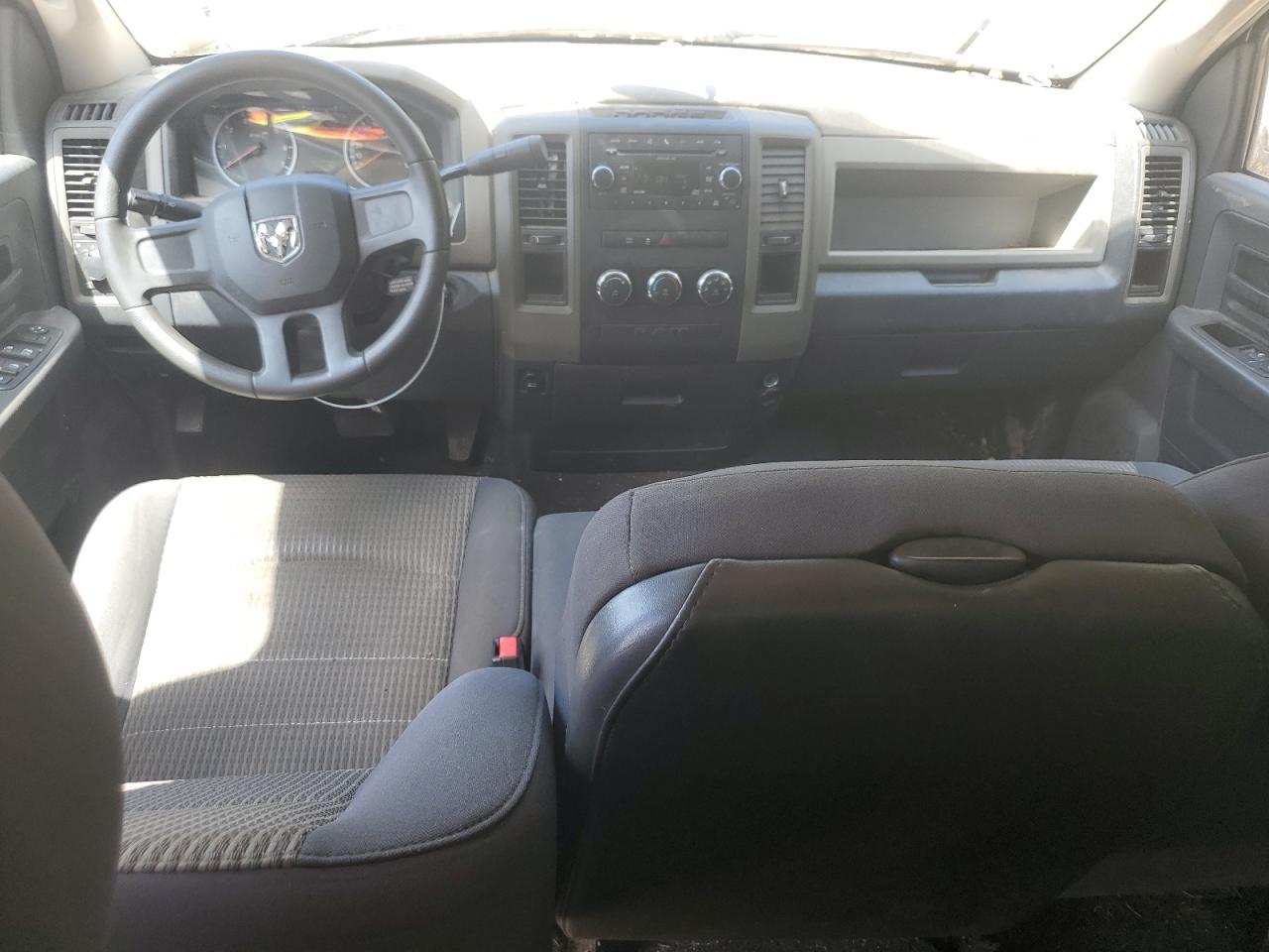 2011 Dodge Ram 1500 VIN: 1D7RB1GP5BS586587 Lot: 63270575