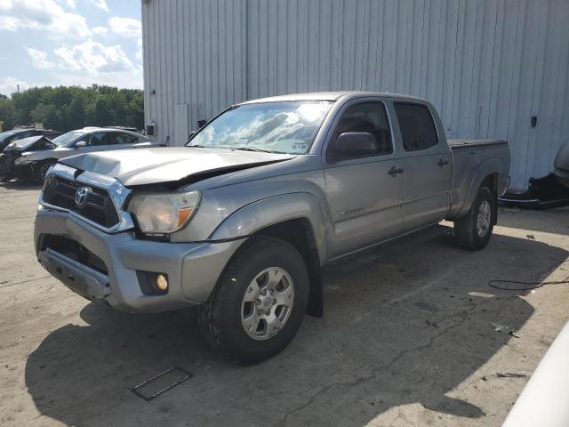  TOYOTA TACOMA 2015 Srebrny