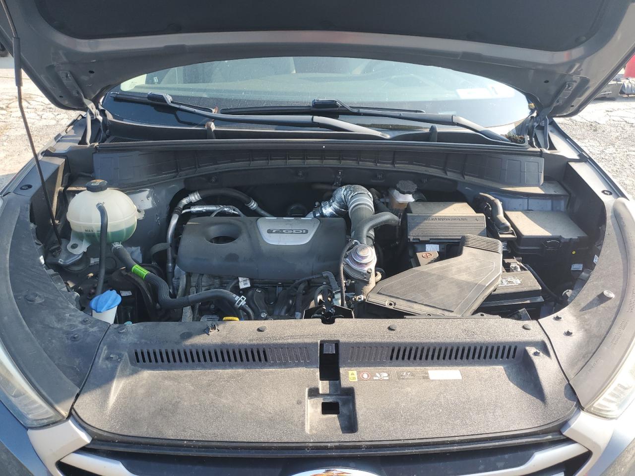 KM8J3CA26JU644833 2018 Hyundai Tucson Value