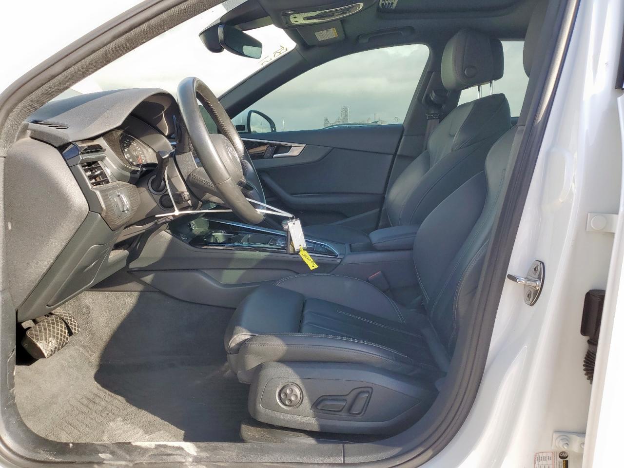 2020 Audi A4 Premium VIN: WAUDNAF46LN010426 Lot: 64615875