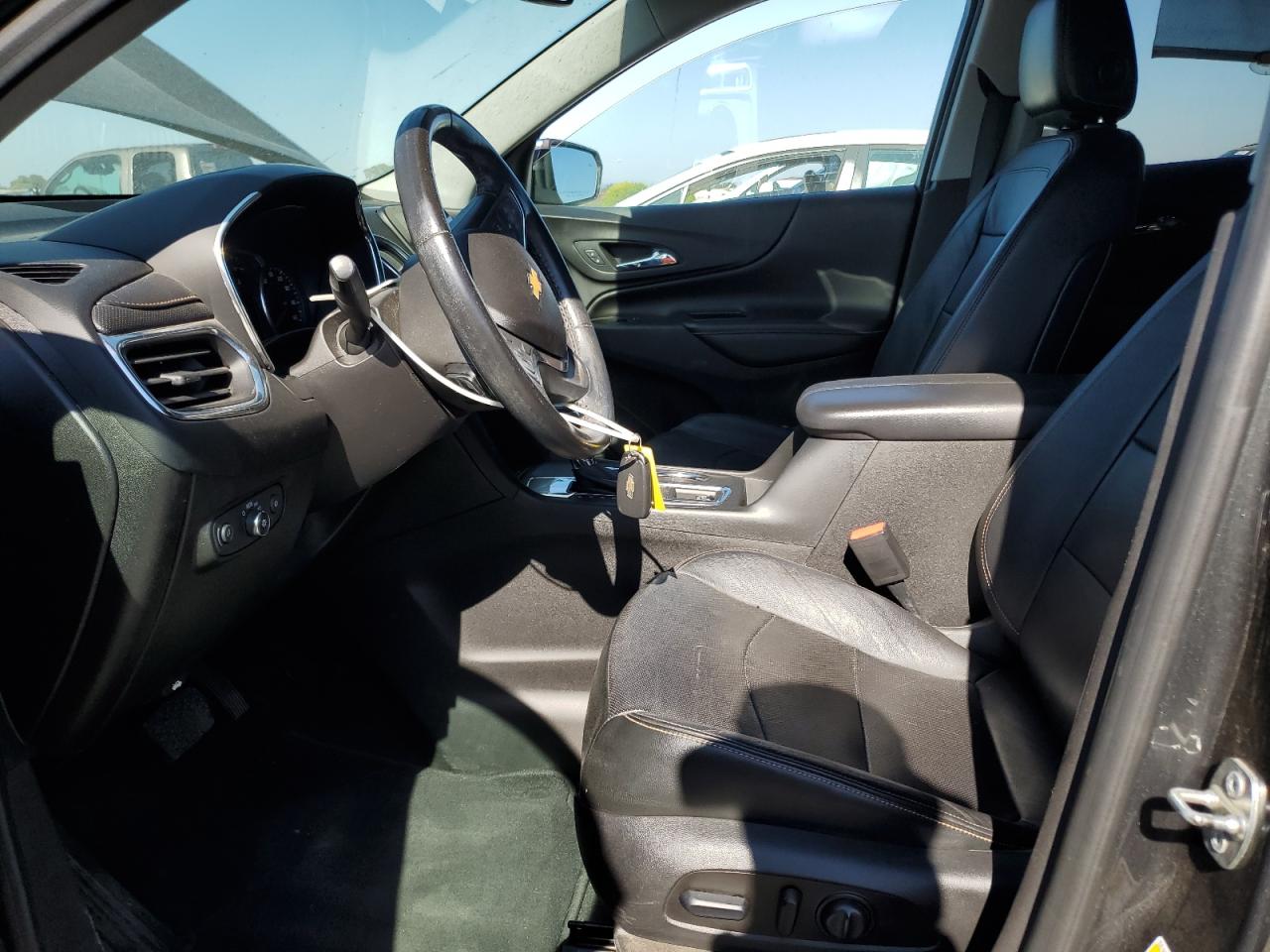 2018 Chevrolet Equinox Premier VIN: 3GNAXMEV4JS596467 Lot: 65011435