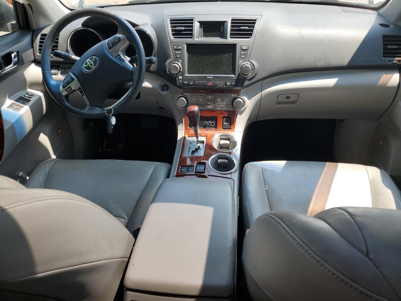 2011 Toyota Highlander Hybrid Limited VIN: JTEDC3EH1B2002769 Lot: 63731725