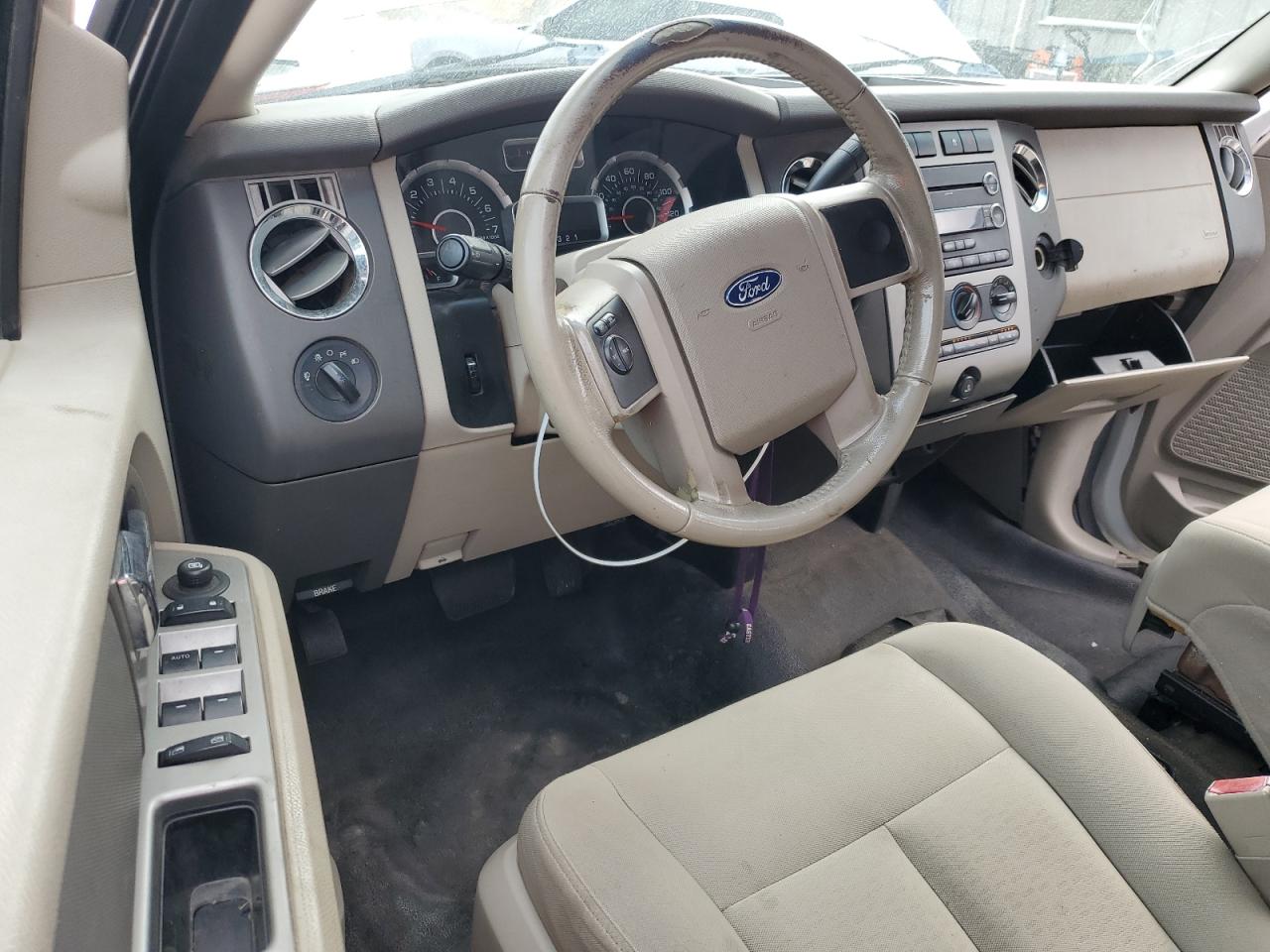 2010 Ford Expedition Xlt VIN: 1FMJU1G50AEB57107 Lot: 63098425