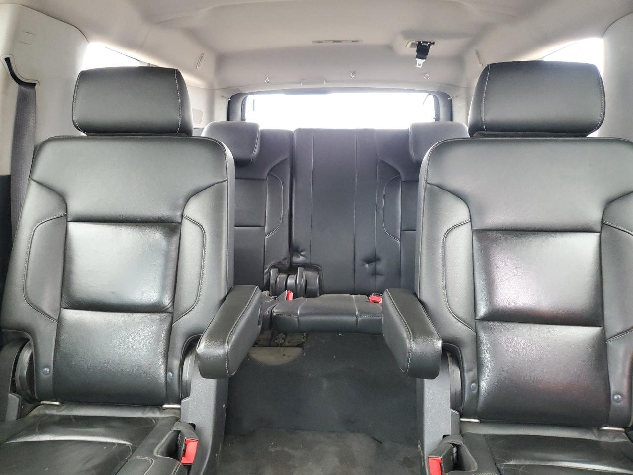 2019 Chevrolet Suburban K1500 Lt VIN: 1GNSKHKC8KR380901 Lot: 65181375