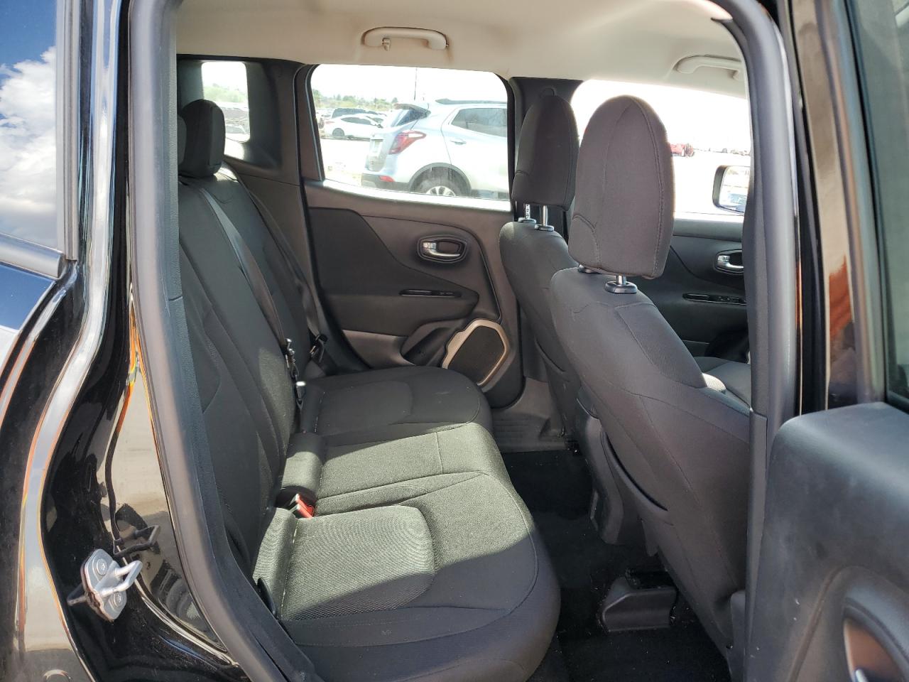 2015 Jeep Renegade Latitude VIN: ZACCJABT2FPB33191 Lot: 64861885