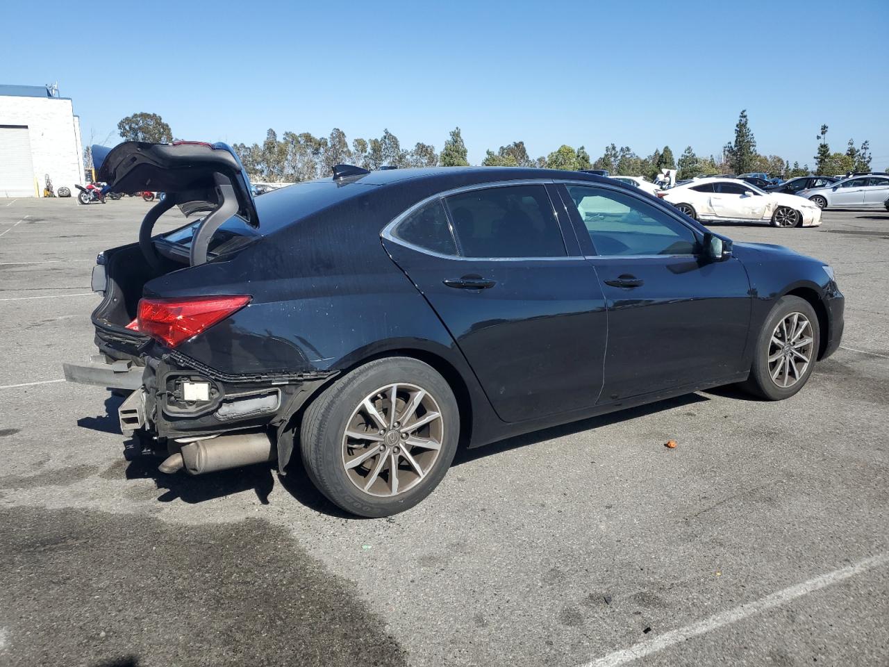 19uub1f52ja002107 19UUB1F52JA002107 2018 Acura Tlx Tech