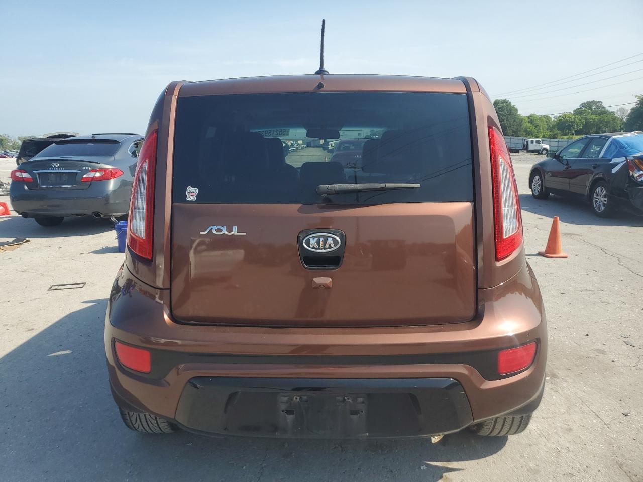 2012 Kia Soul + VIN: KNDJT2A64C7433164 Lot: 65215935