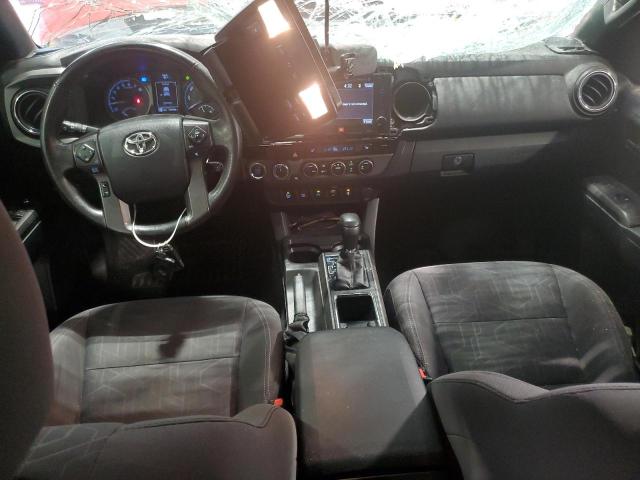 Pickups TOYOTA TACOMA 2016 Czerwony