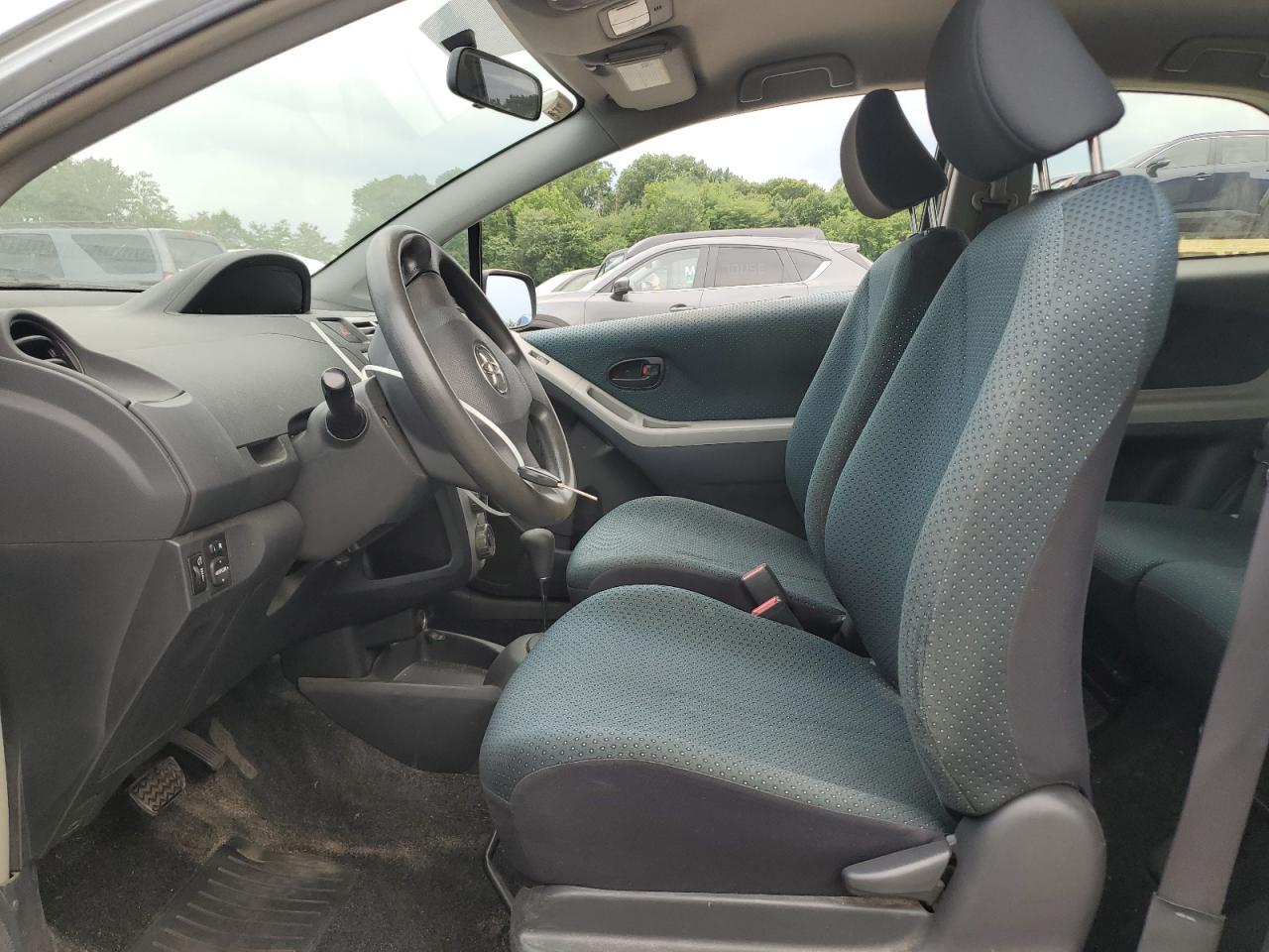 2008 Toyota Yaris VIN: JTDJT923985197823 Lot: 63769215