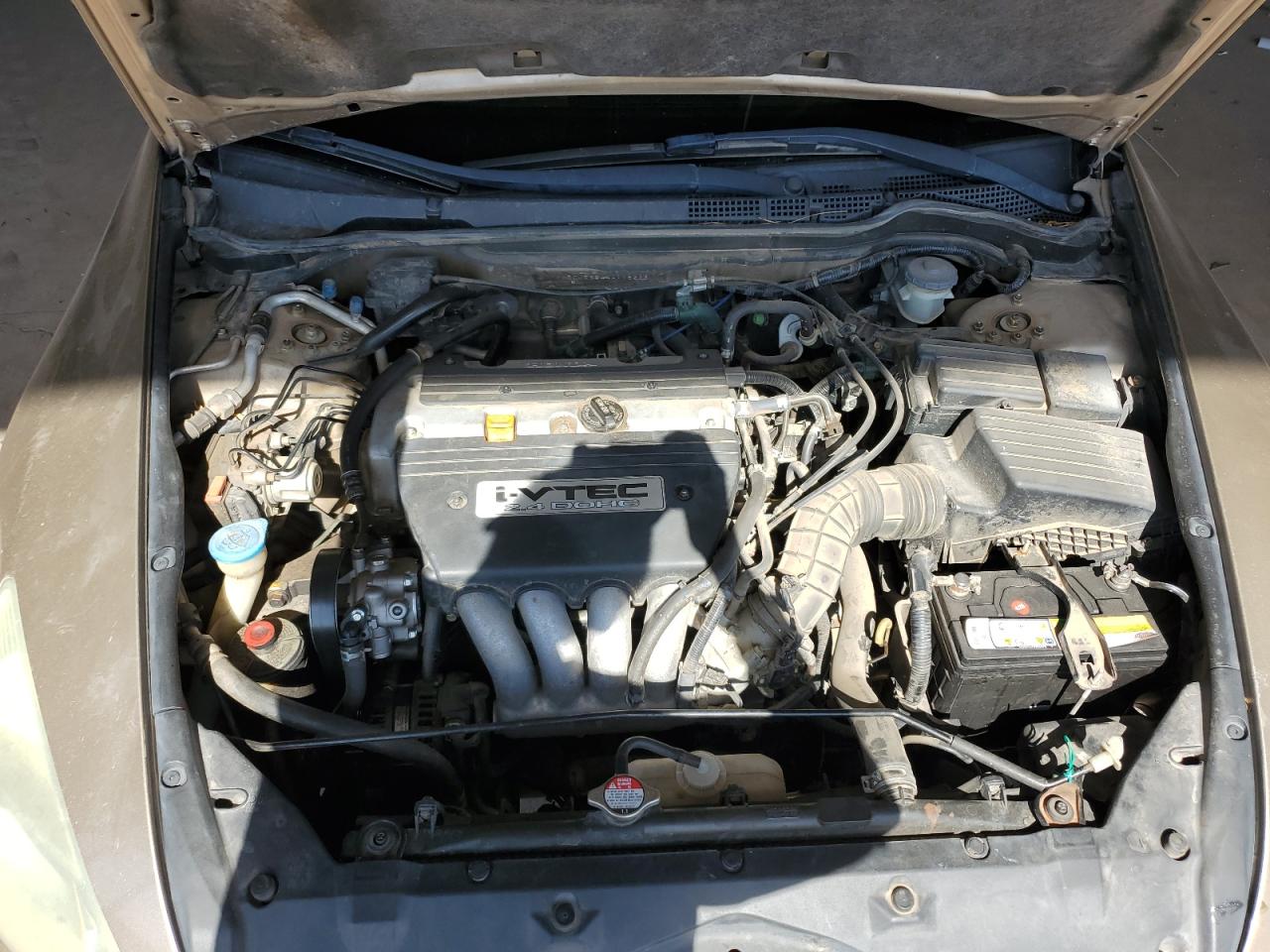 2004 Honda Accord Ex VIN: 1HGCM56844A115228 Lot: 64328915