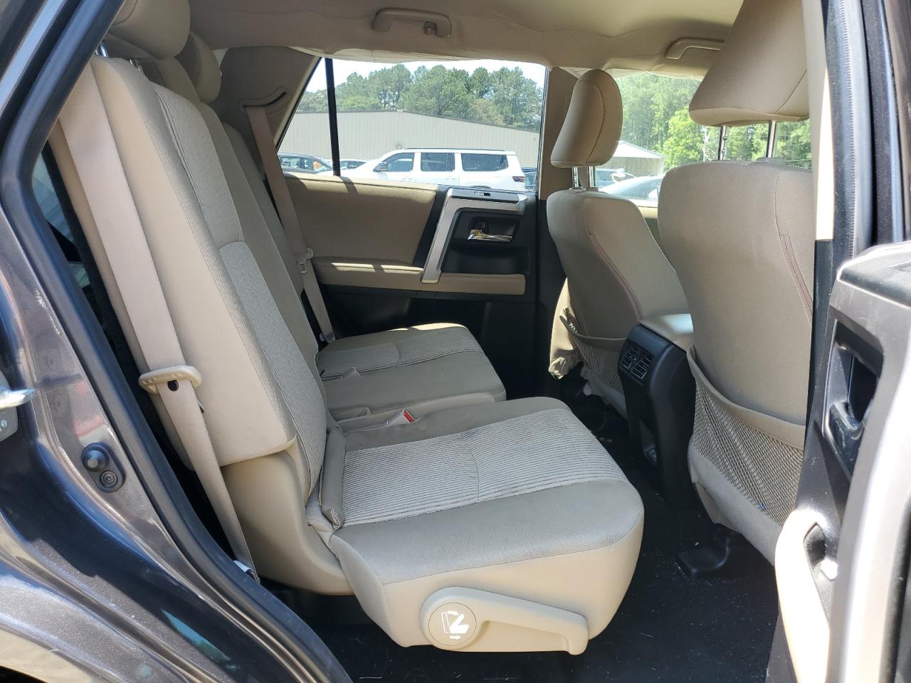 2022 Toyota 4Runner Sr5/Sr5 Premium VIN: JTEMU5JR3N5996190 Lot: 63605595