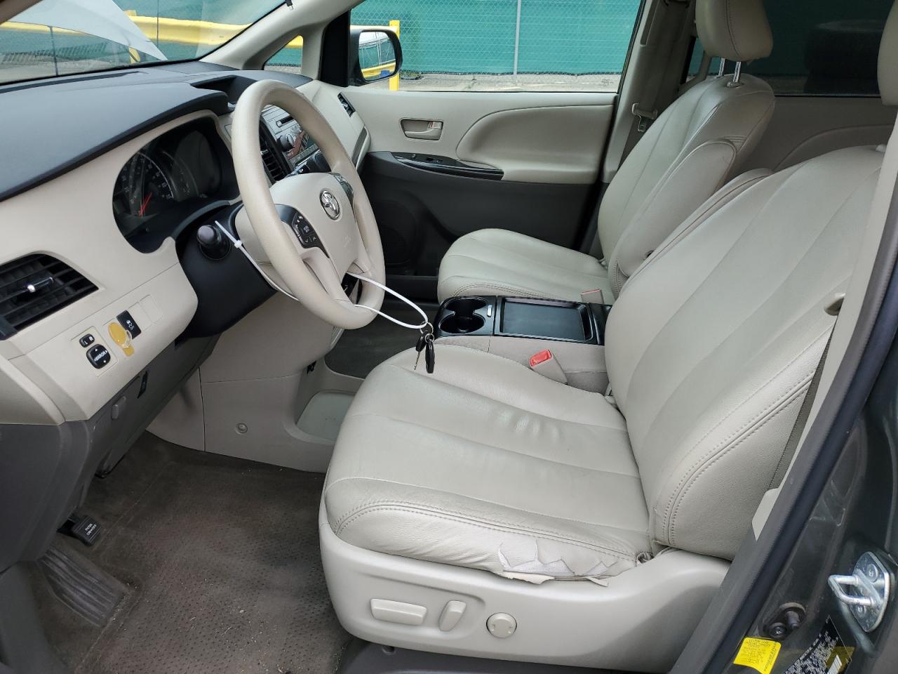 2011 Toyota Sienna Le VIN: 5TDKK3DC0BS159948 Lot: 64699095