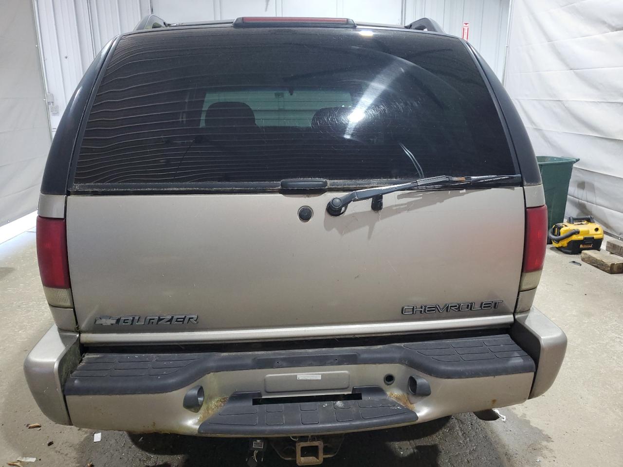 2001 Chevrolet Blazer VIN: 1GNDT13W81K253594 Lot: 63320625
