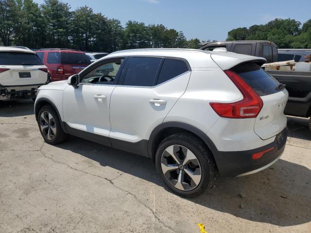  VOLVO XC40 PLUS 2024 Biały