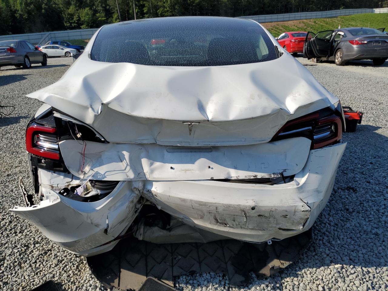 2018 Tesla Model 3 VIN: 5YJ3E1EA0JF015820 Lot: 63601635