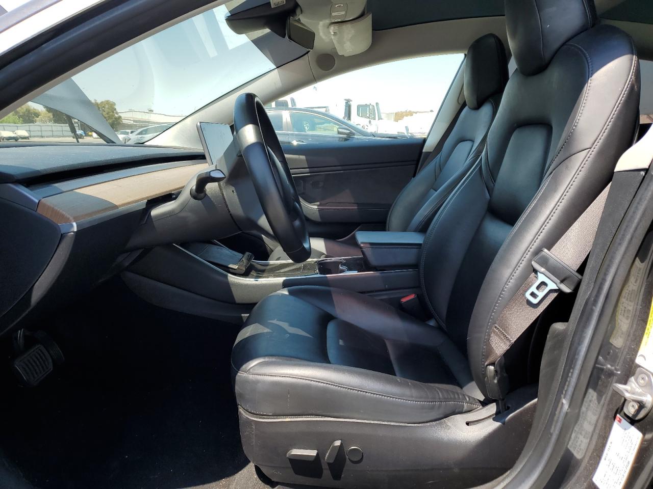 2018 Tesla Model 3 VIN: 5YJ3E1EA1JF033887 Lot: 64607215
