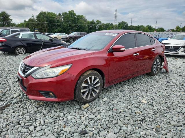  NISSAN ALTIMA 2017 Czerwony
