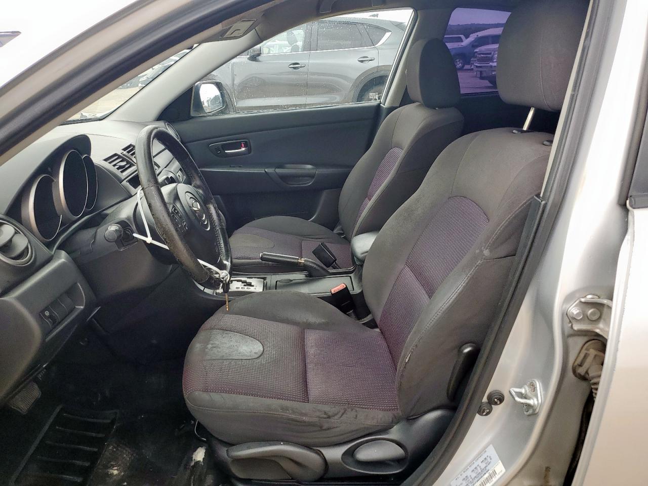 2004 Mazda 3 S VIN: JM1BK123X41102454 Lot: 64558325