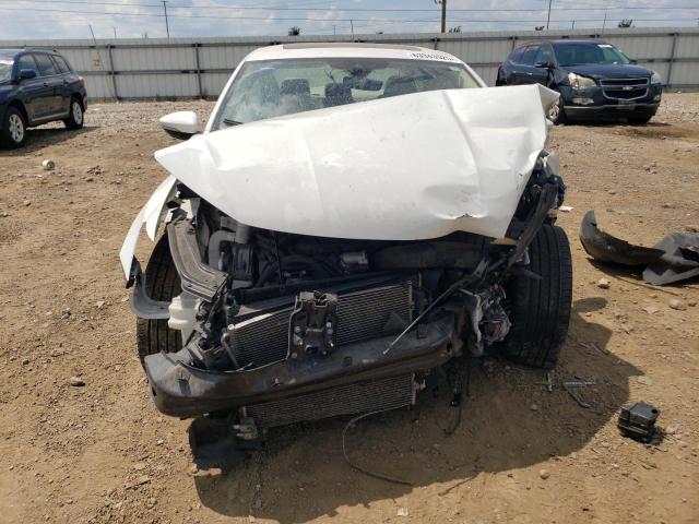  VOLKSWAGEN PASSAT 2017 Biały