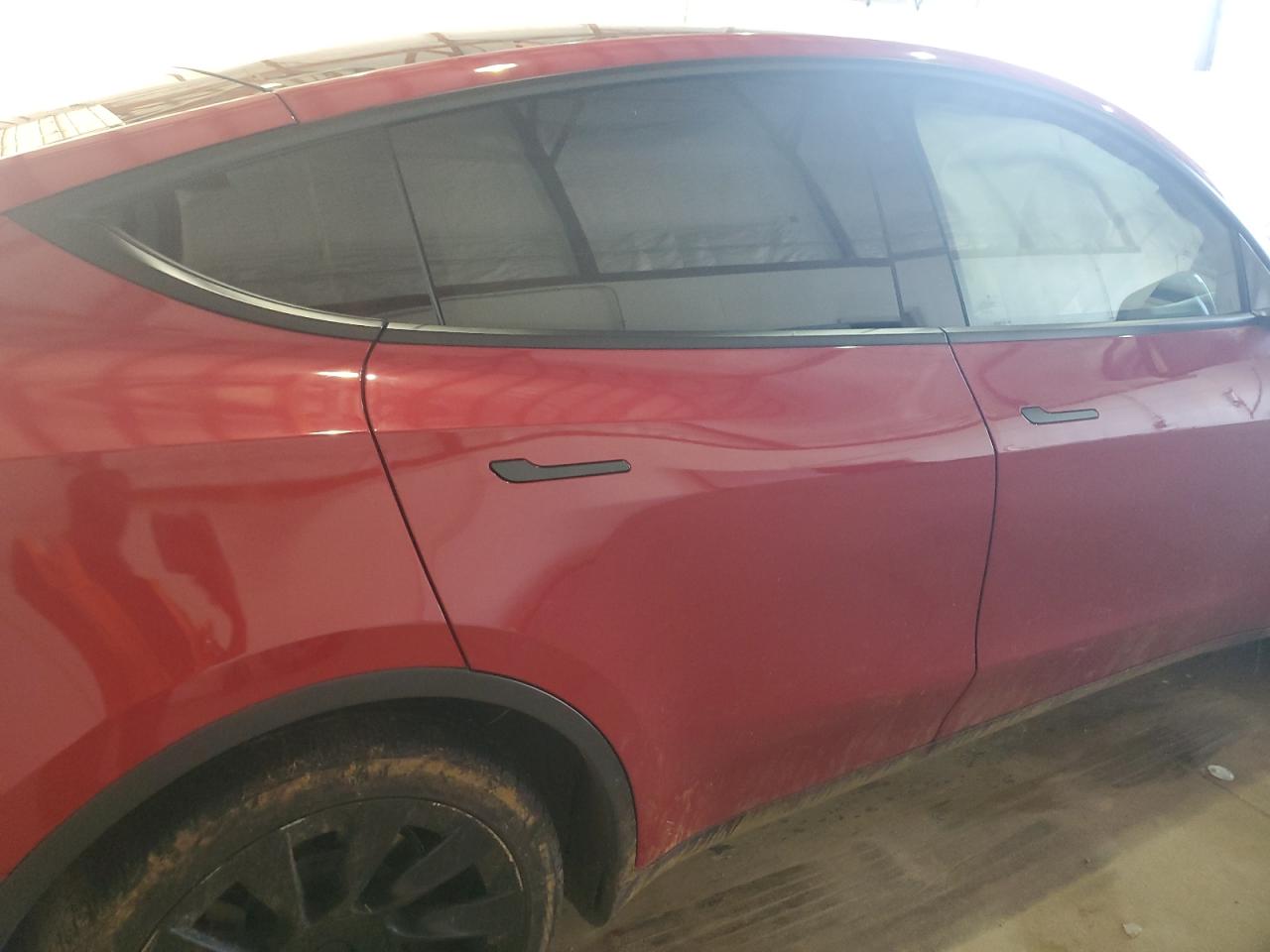 2021 Tesla Model Y VIN: 5YJYGDEE9MF249222 Lot: 63128025