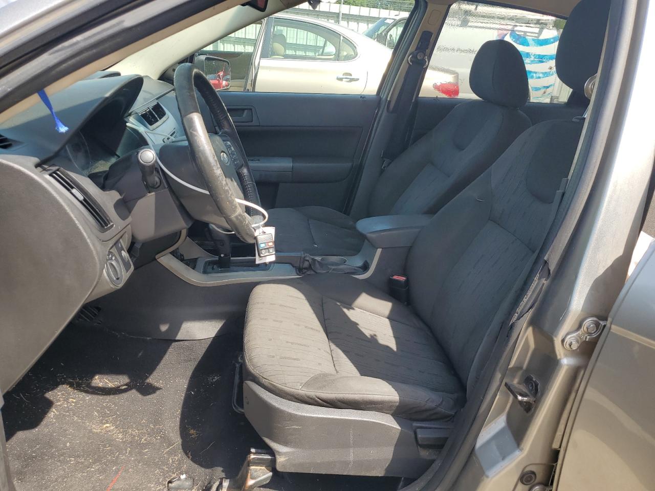 2008 Ford Focus Se VIN: 1FAHP35N88W293911 Lot: 64959025
