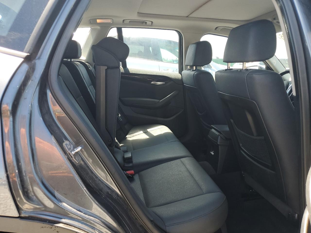 2015 BMW X1 Sdrive28I VIN: WBAVM1C59FV498523 Lot: 64564395