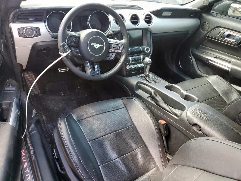Coupet FORD MUSTANG 2016 Szary