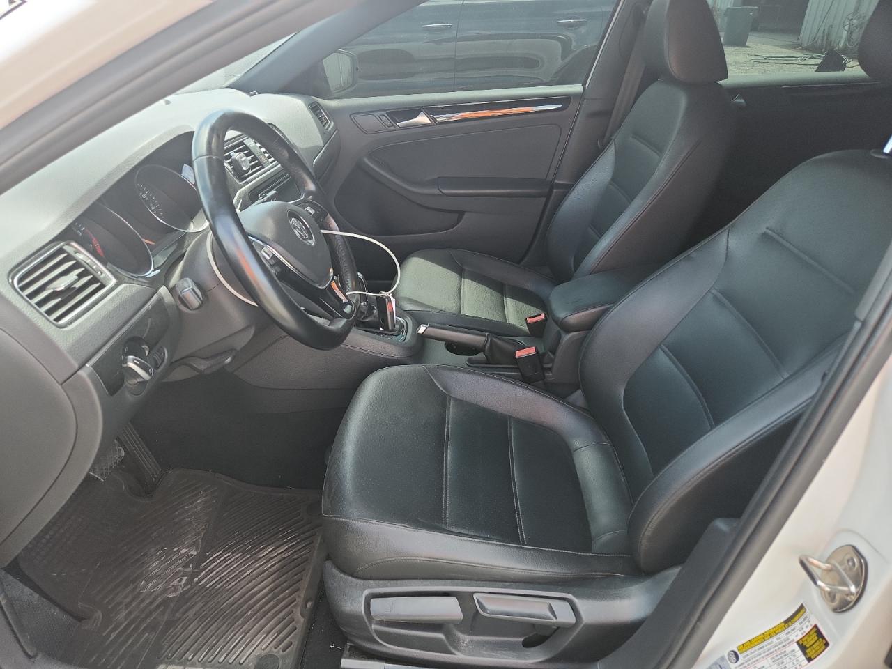 2018 Volkswagen Jetta Sport VIN: 3VWD17AJ6JM231303 Lot: 64953105