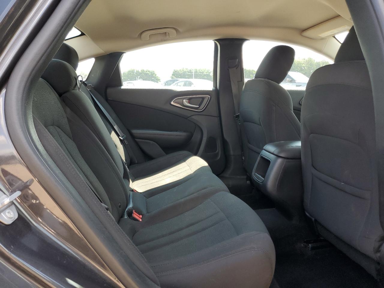 2017 Chrysler 200 Lx VIN: 1C3CCCFBXHN502404 Lot: 64619555