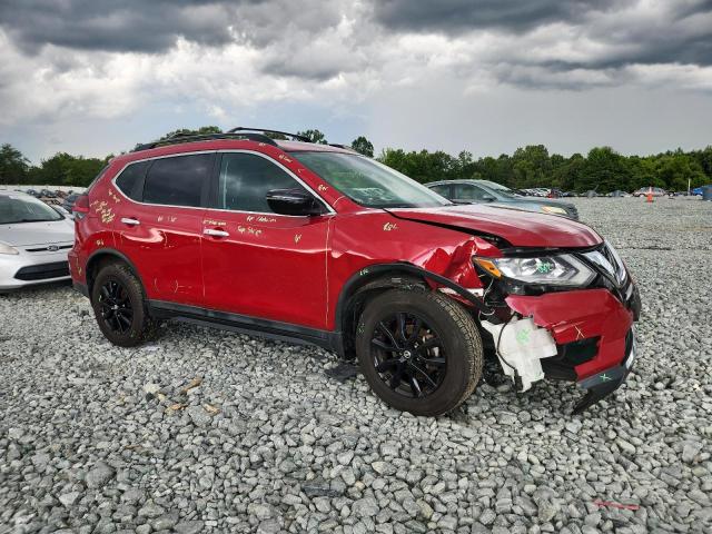  NISSAN ROGUE 2017 Czerwony