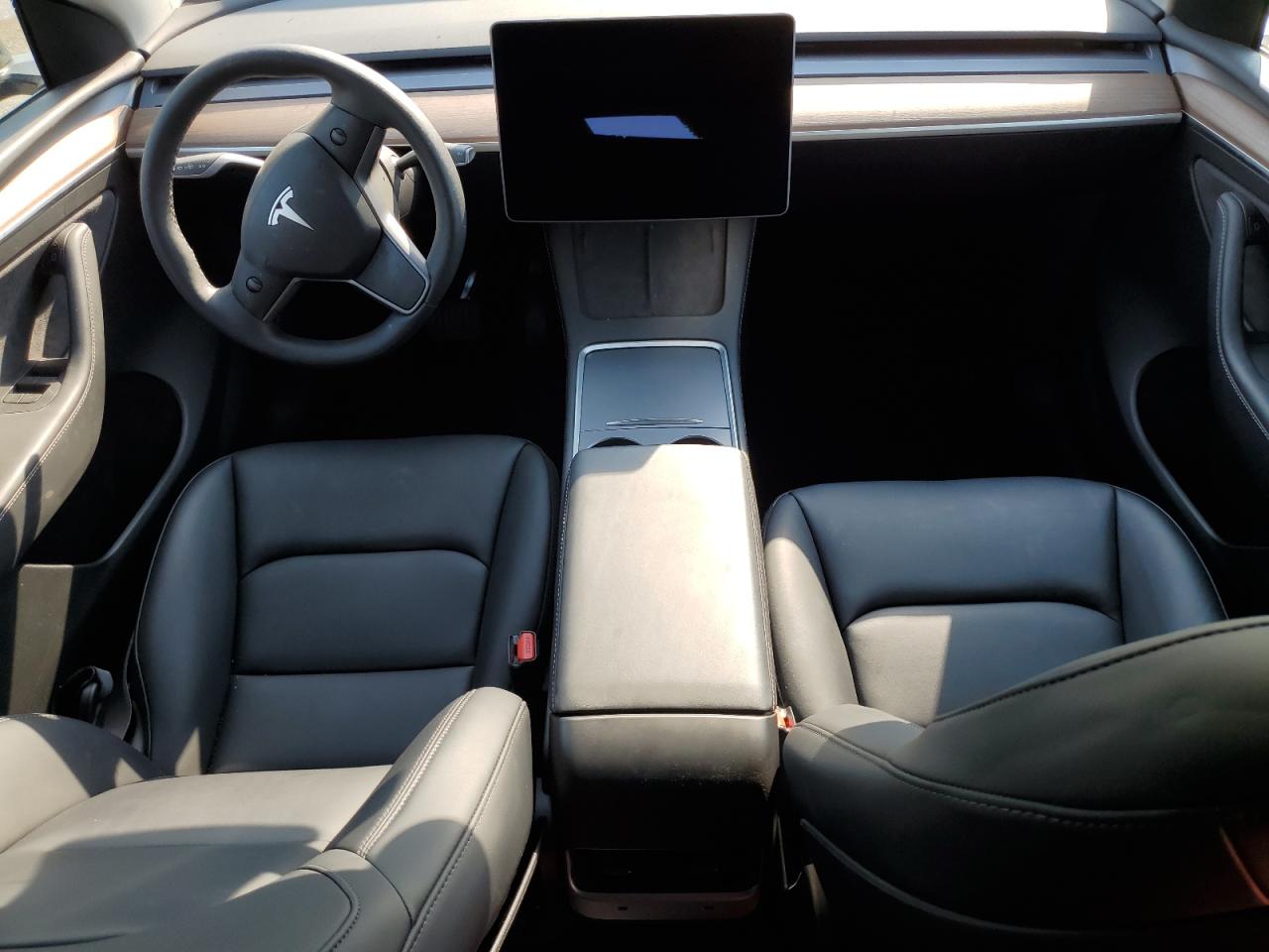 2024 Tesla Model Y VIN: 7SAYGAEE3RF192086 Lot: 65028085