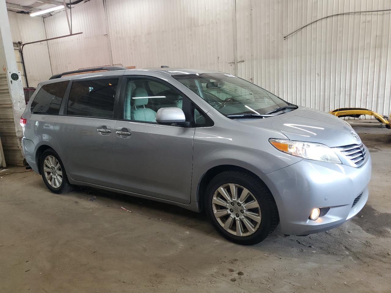 2011 Toyota Sienna Xle VIN: 5TDYK3DC2BS101429 Lot: 66796775
