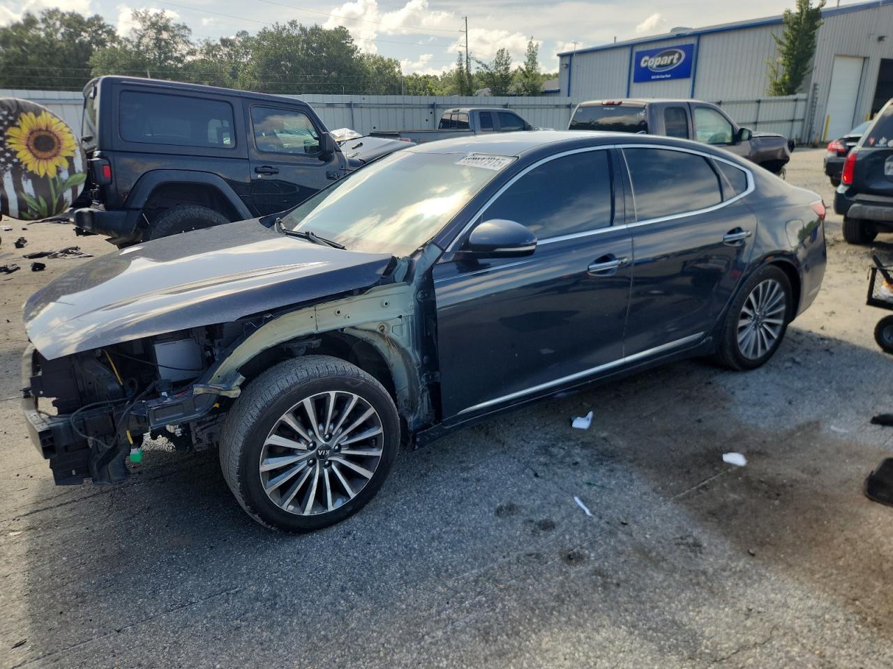 KNALC4J1XH5081135 KIA CADENZA Photo 1