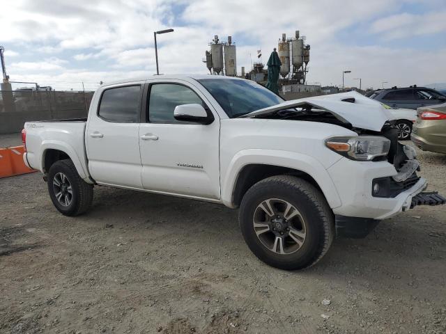  TOYOTA TACOMA 2017 Белы