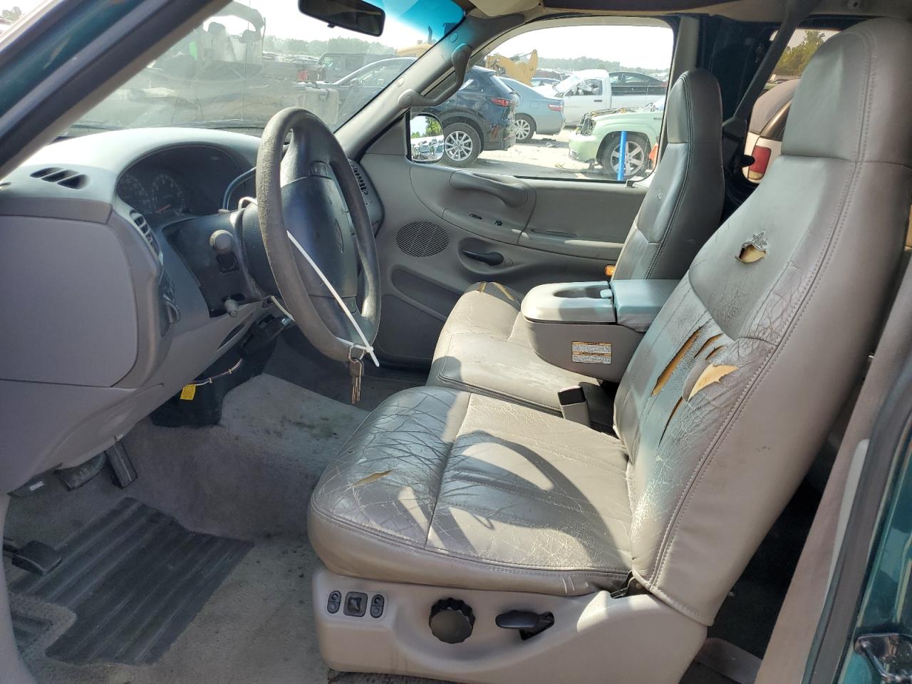 1997 Ford F150 VIN: 1FTDX1766VNA26612 Lot: 65396755